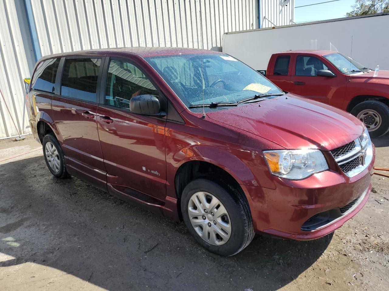 Lot #3006626561 2018 DODGE GRAND CARA