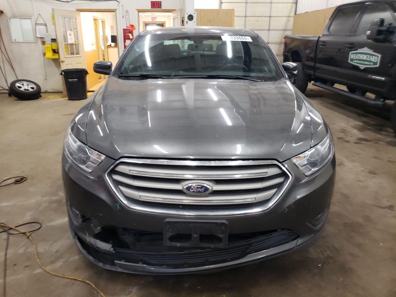 Lot #2972368540 2015 FORD TAURUS SEL