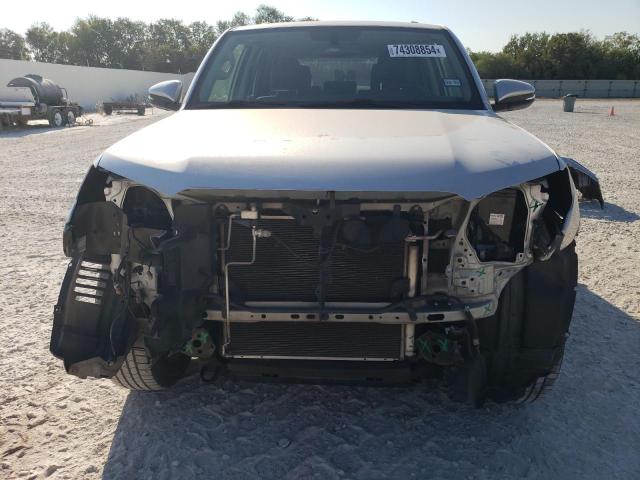 VIN JTEZU5JR9J5173795 2018 Toyota 4runner, SR5 no.5