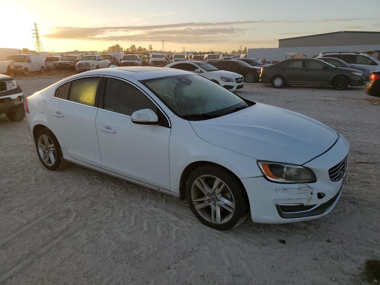 Lot #2938049946 2015 VOLVO S60 PREMIE