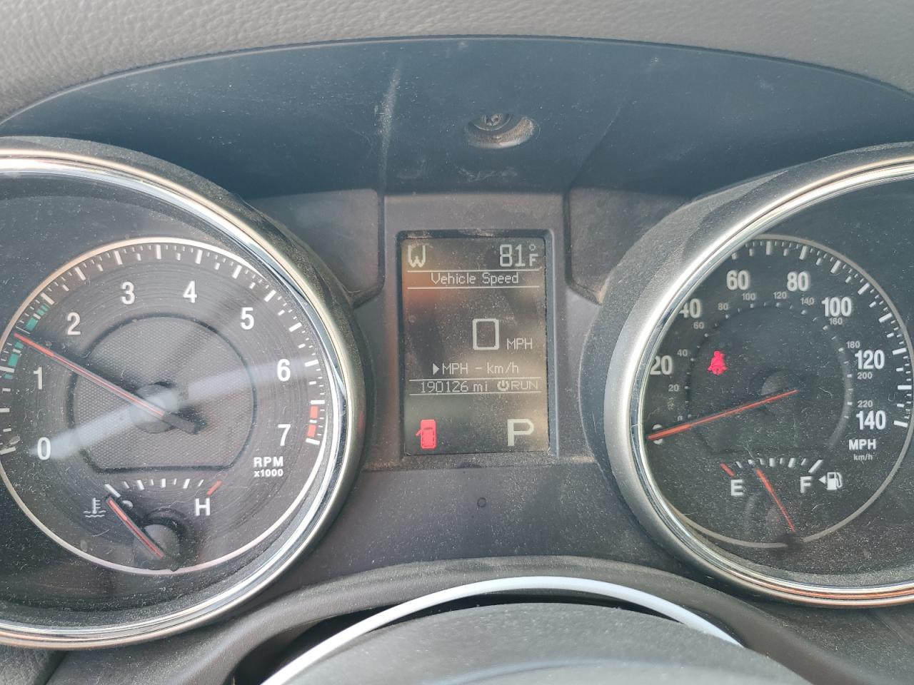 JEEP GRAND CHEROKEE LAREDO