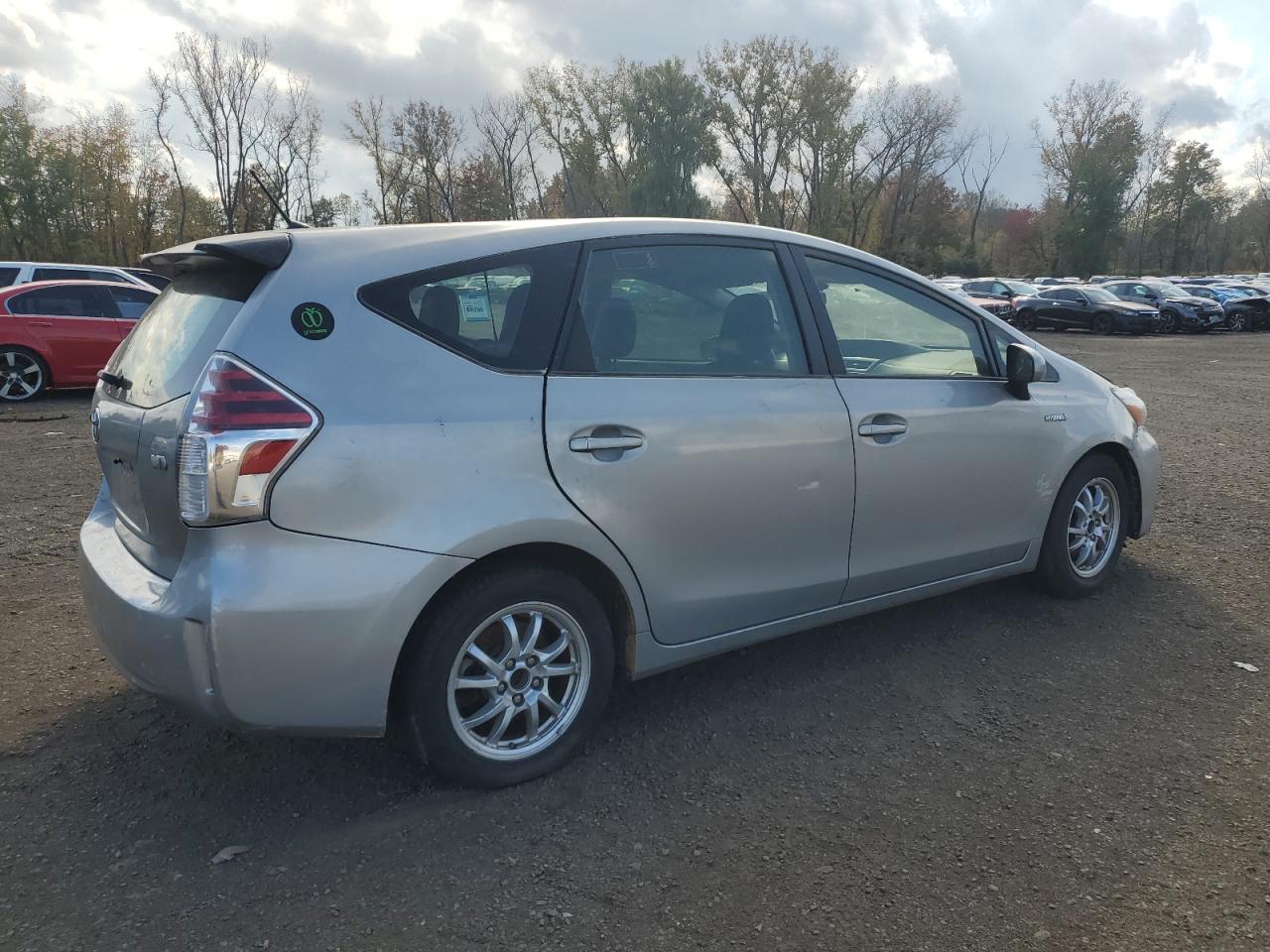 Lot #2904796164 2016 TOYOTA PRIUS V