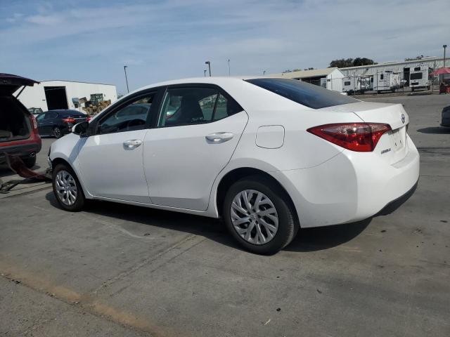 VIN 2T1BURHE2JC086419 2018 Toyota Corolla, L no.2