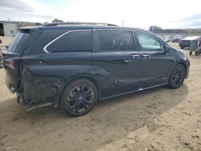 2021 TOYOTA SIENNA XSE - 5TDDRKEC3MS033230