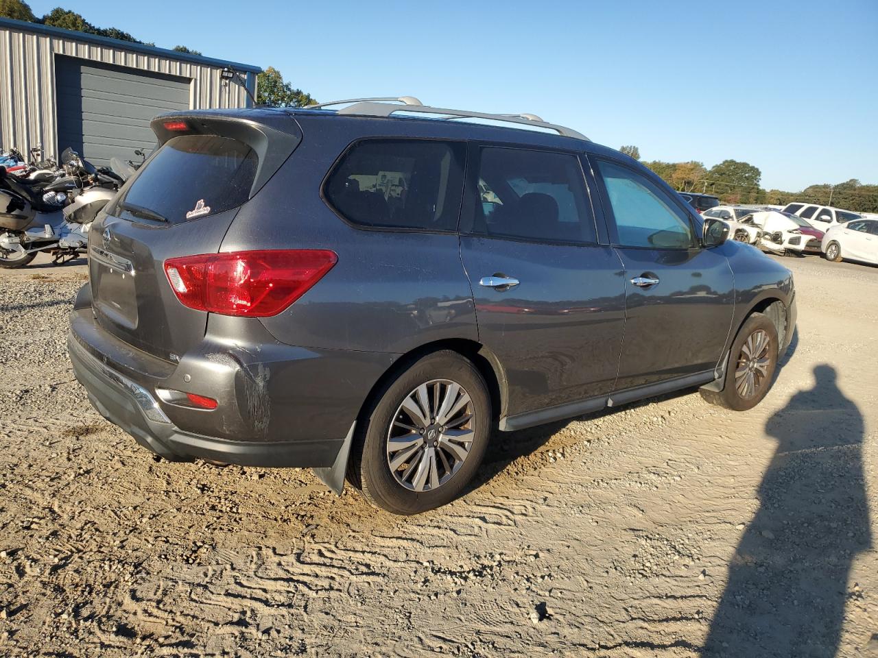 Lot #2920861405 2018 NISSAN PATHFINDER