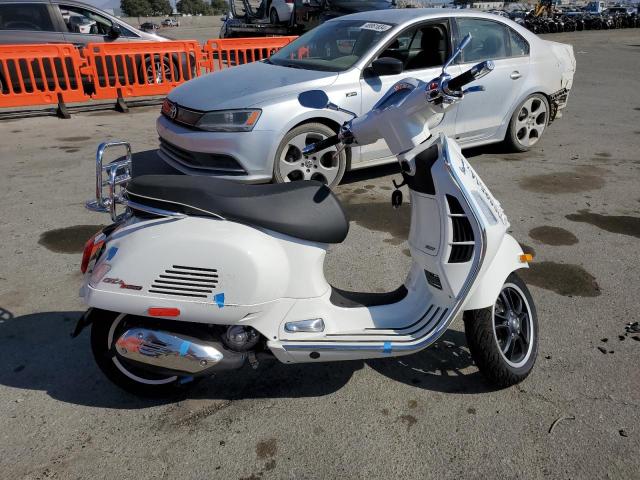 VESPA GTS/SEI GI 2024 white  gas ZAPMD39M2R5201443 photo #1