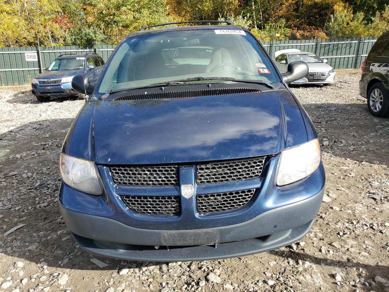 Lot #2902769206 2002 DODGE CARAVAN SE