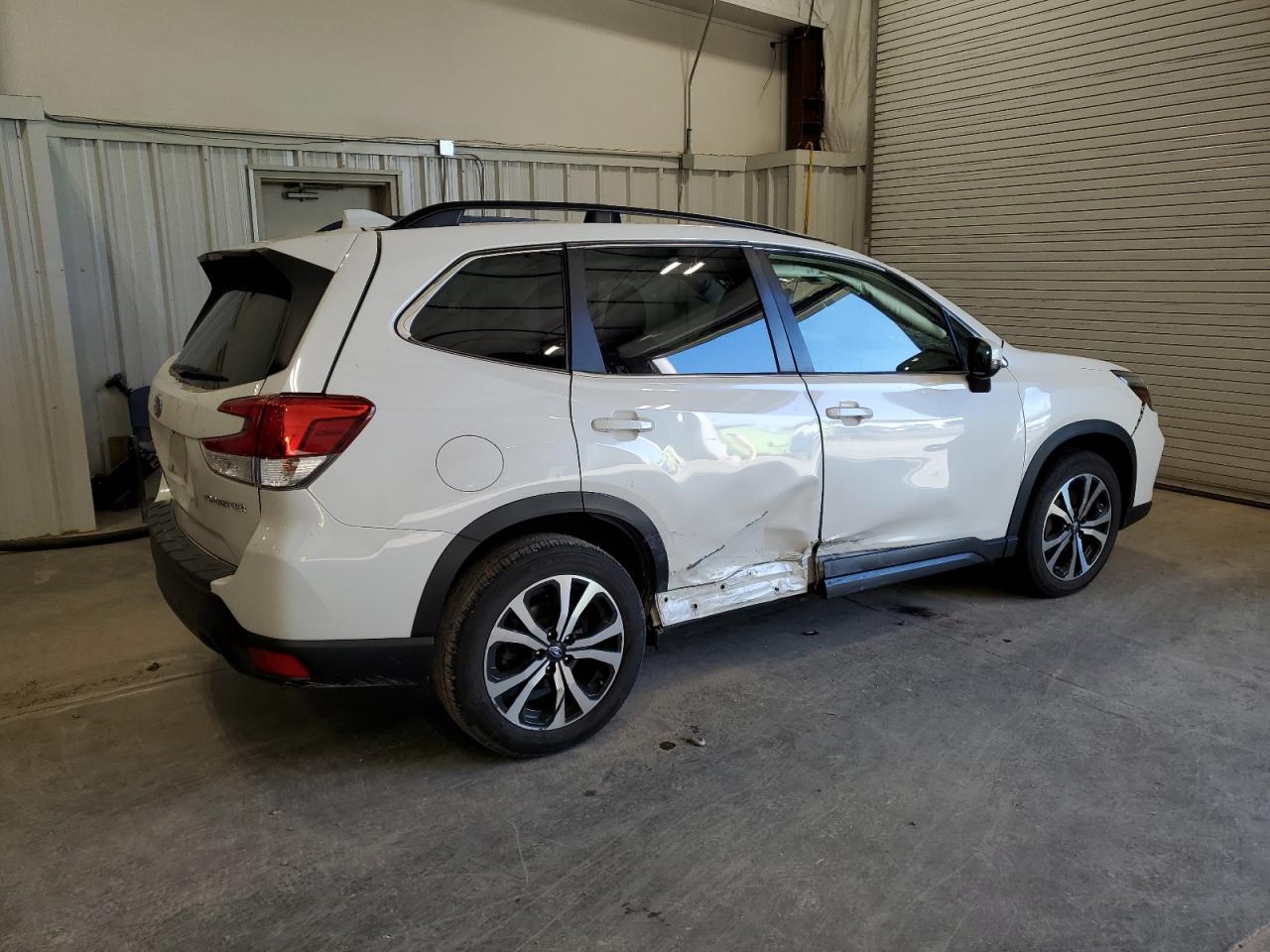 Lot #2989294996 2021 SUBARU FORESTER L