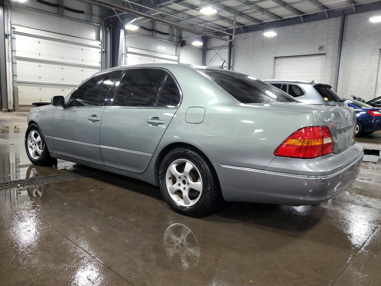 Lot #2979386597 2001 LEXUS LS 430