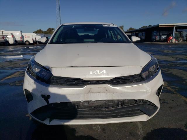 VIN 3KPF24ADXPE617825 2023 KIA Forte, LX no.5