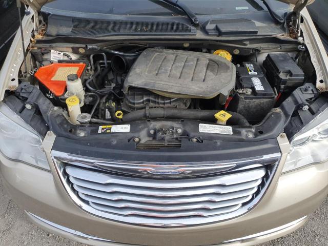 2015 CHRYSLER TOWN & COU - 2C4RC1GG6FR740500