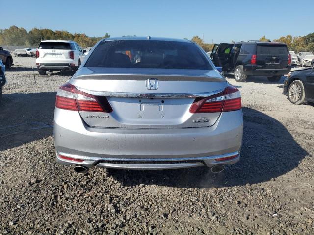 2017 HONDA ACCORD TOU - 1HGCR3F94HA026182