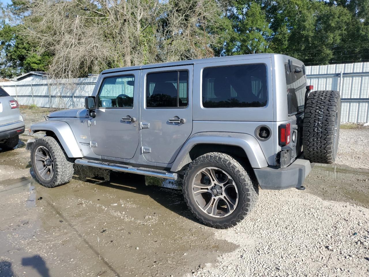 JEEP WRANGLER U 2013 gray 4dr spor flexible fuel 1C4BJWEG7DL667487 photo #3