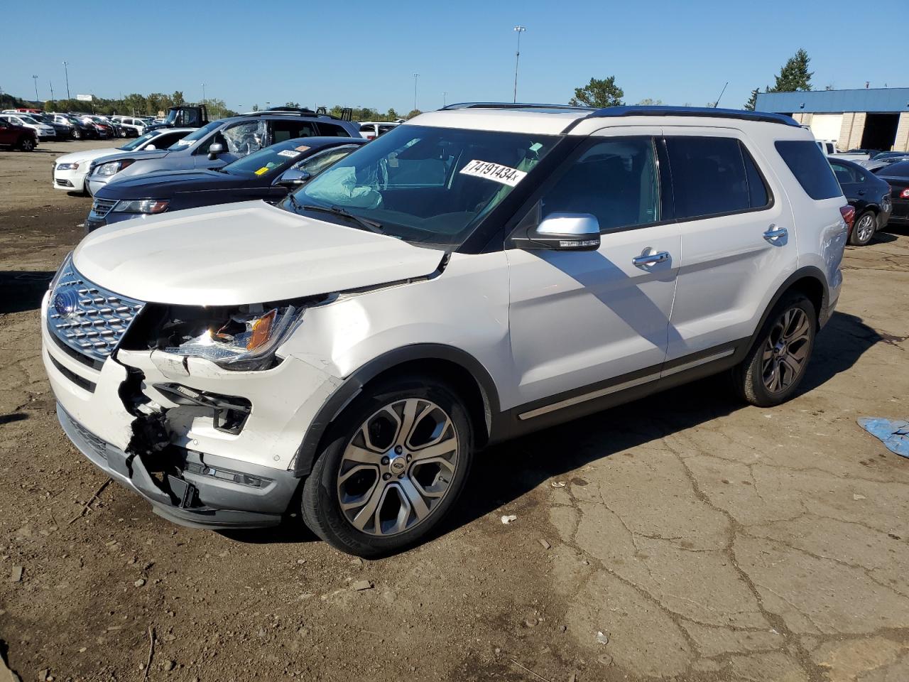  Salvage Ford Explorer