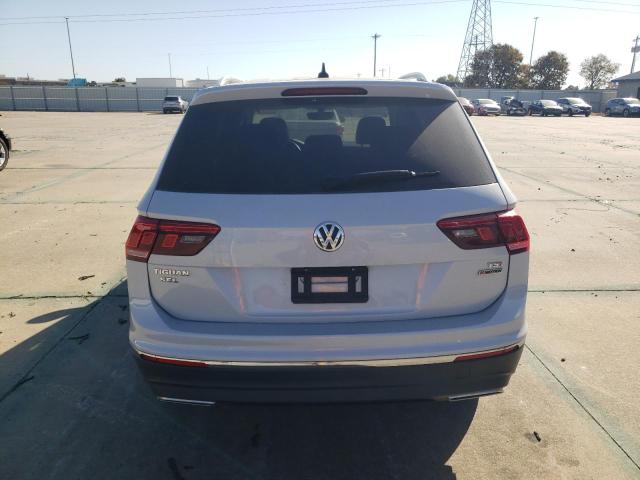 2018 VOLKSWAGEN TIGUAN SE - 3VV2B7AX6JM220055