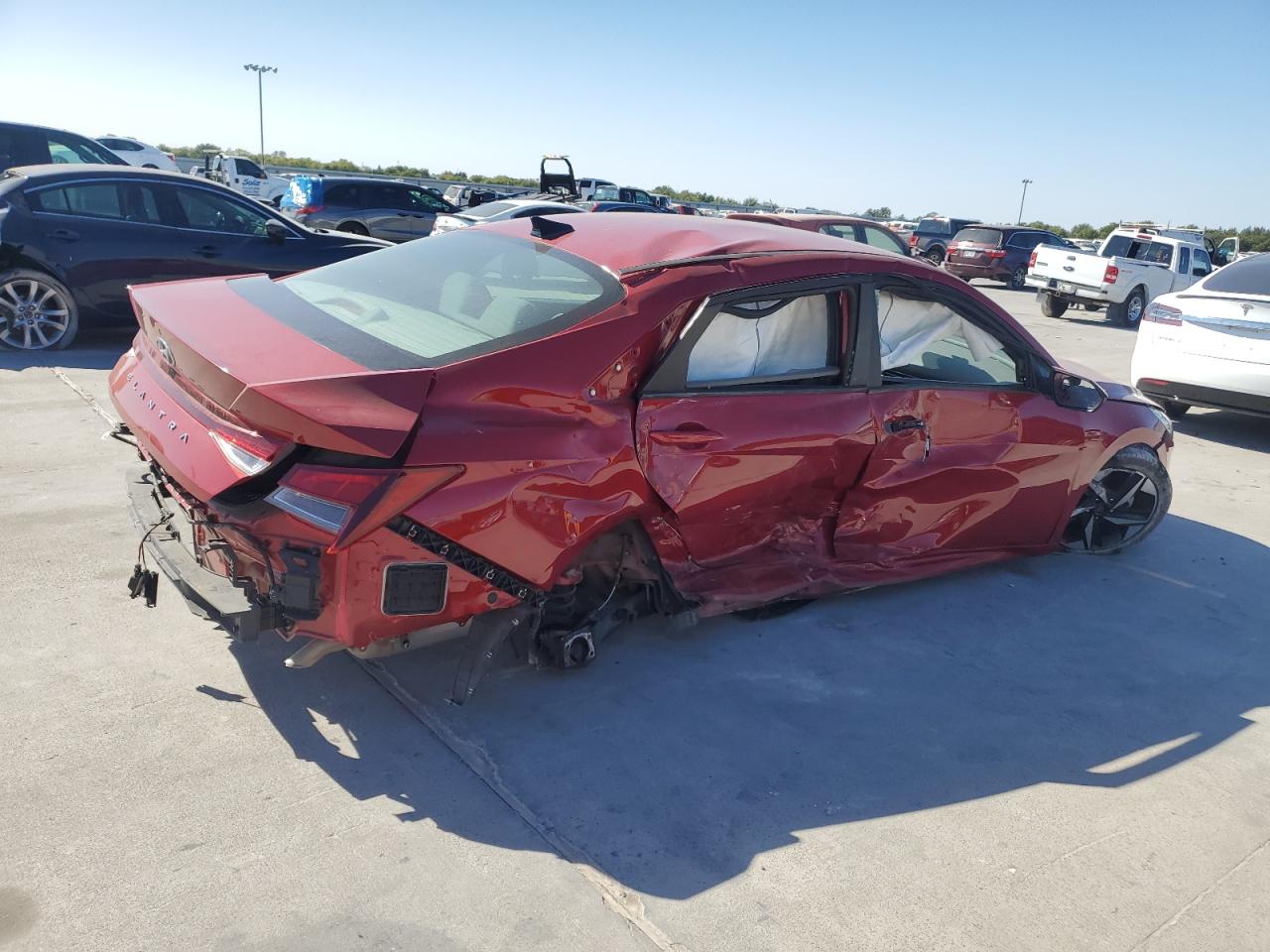 Lot #2972226116 2023 HYUNDAI ELANTRA SE