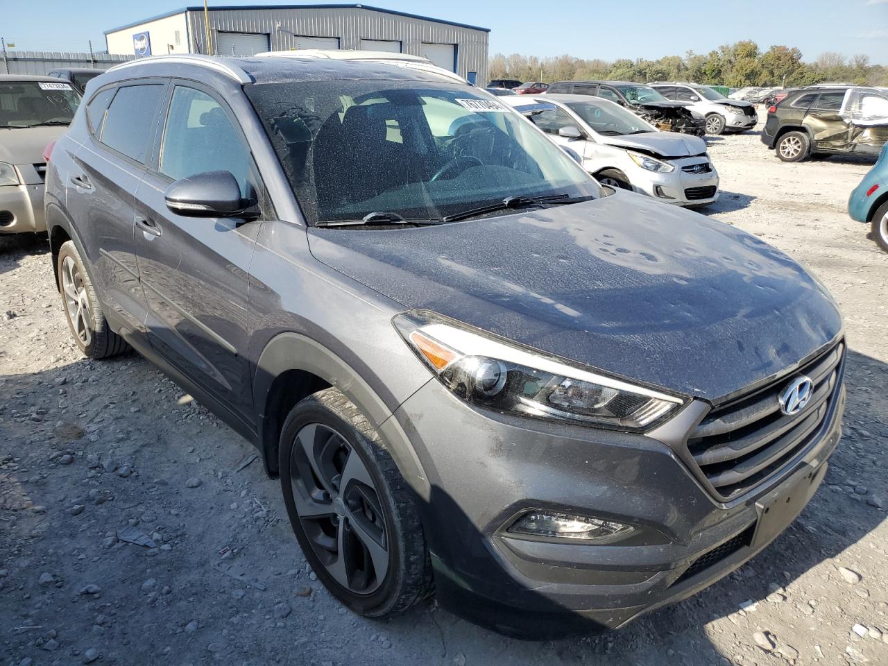 Lot #2972231116 2016 HYUNDAI TUCSON LIM