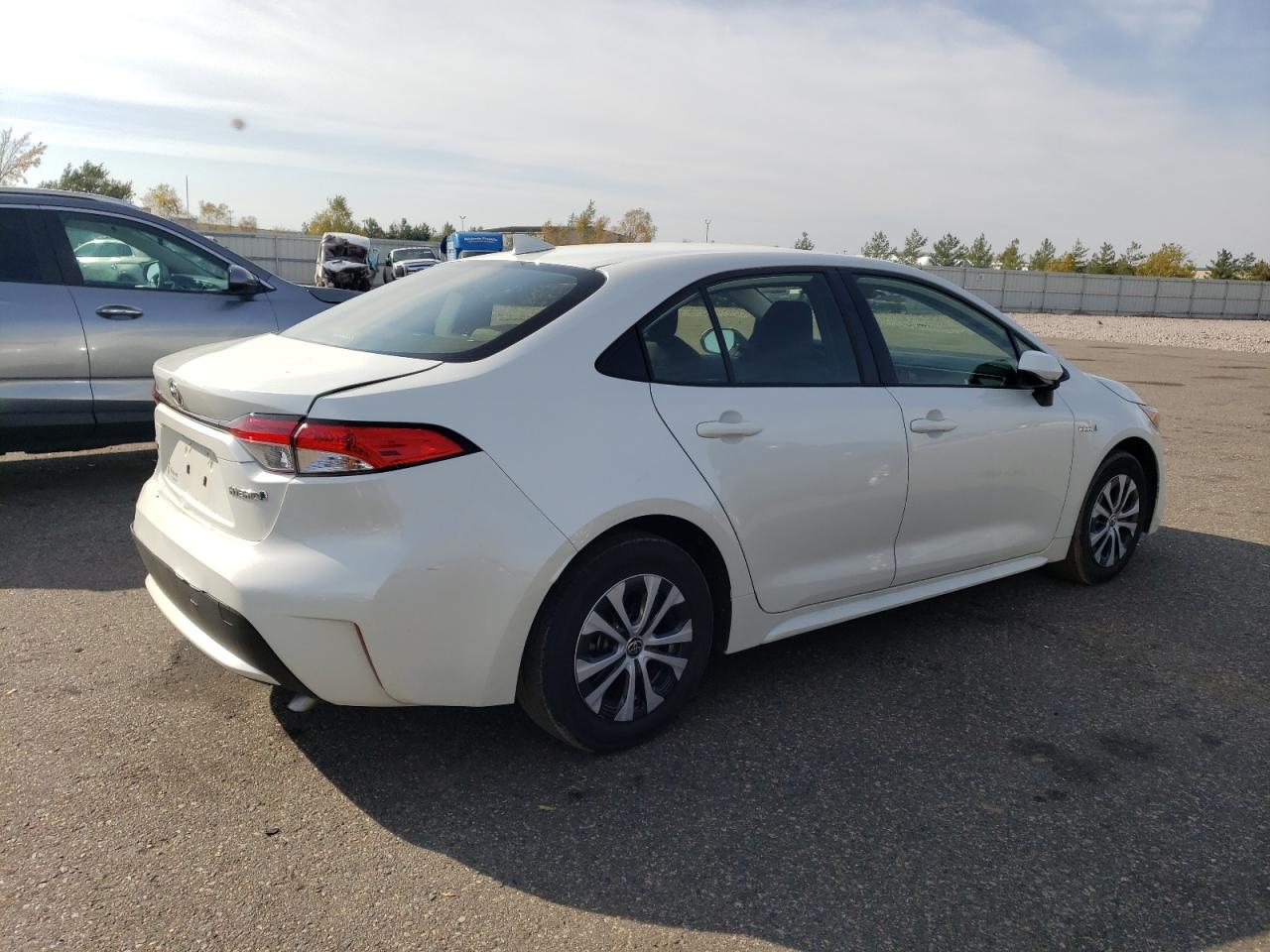 Lot #2935932788 2020 TOYOTA COROLLA LE