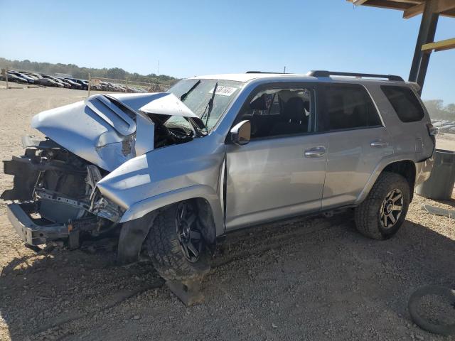 2019 TOYOTA 4RUNNER SR - JTEBU5JR1K5730315