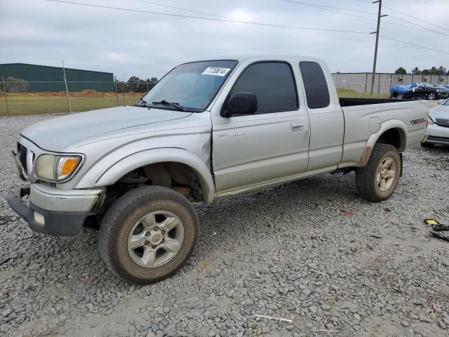 Global Auto Auctions: 2002 TOYOTA TACOMA XTR