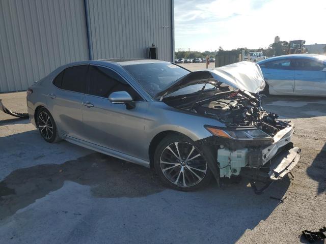 VIN 4T1B11HK7JU615698 2018 Toyota Camry, L no.4