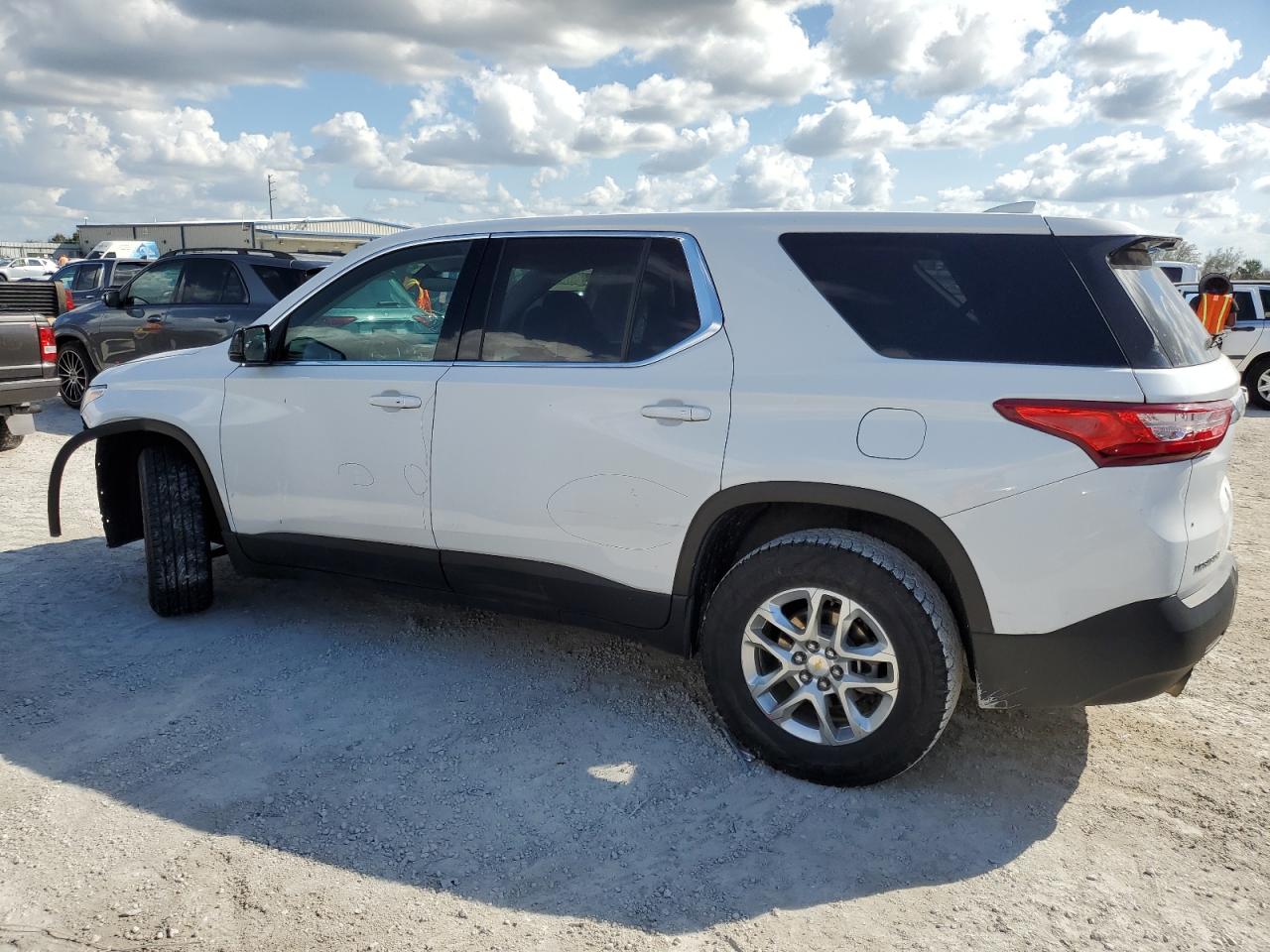 Lot #2986858913 2020 CHEVROLET TRAVERSE L