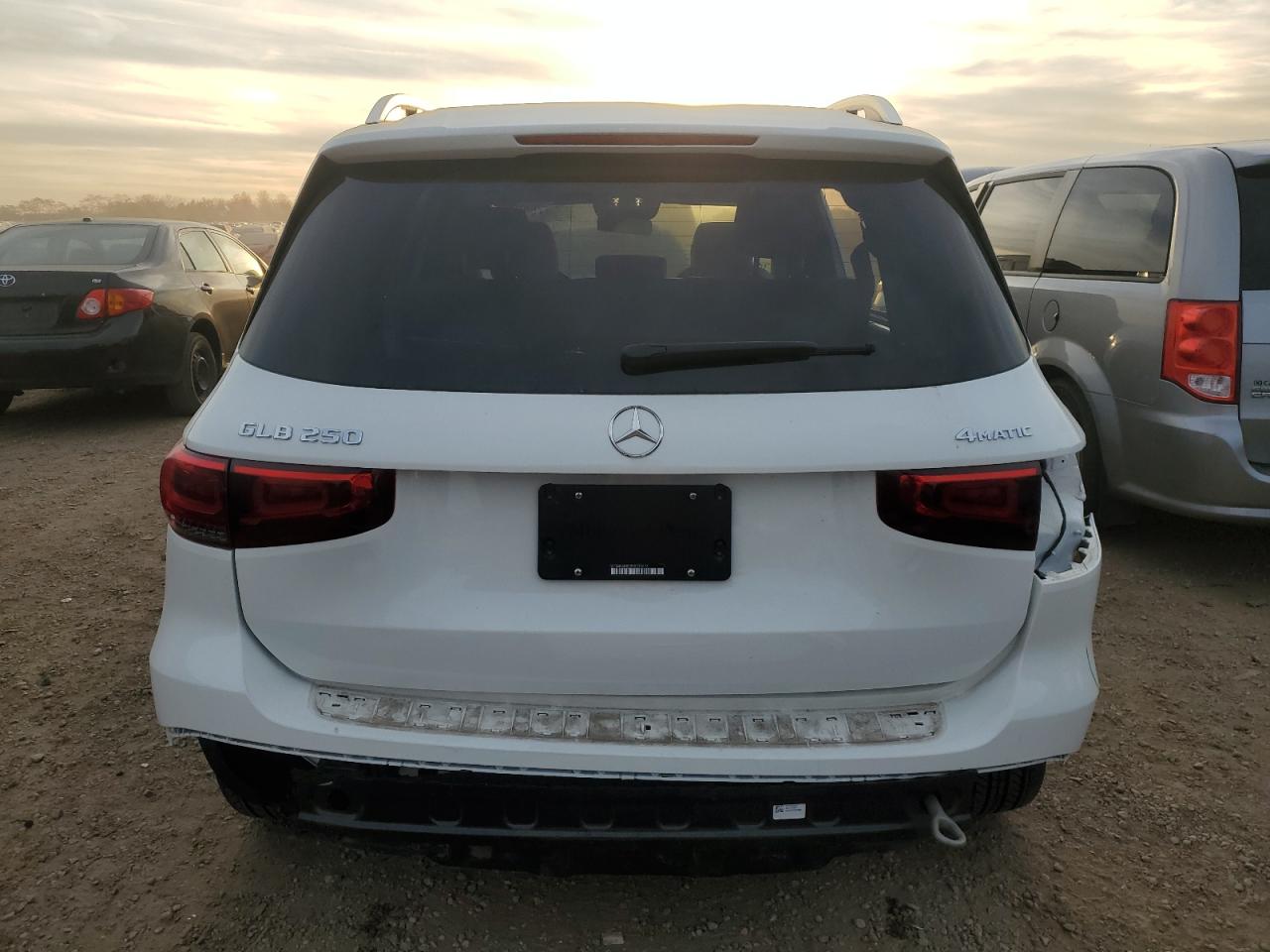 Lot #2945520104 2023 MERCEDES-BENZ GLB 250 4M