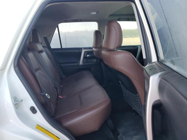 2019 TOYOTA 4RUNNER SR - JTEBU5JR8K5706626