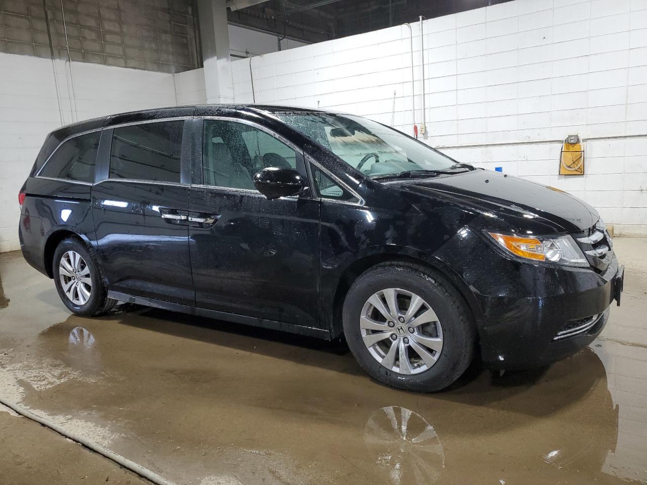 Lot #2928606777 2016 HONDA ODYSSEY SE