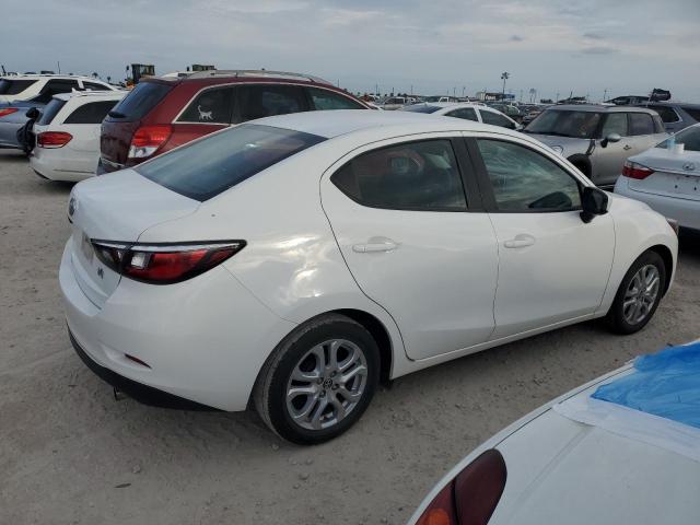 VIN 3MYDLBZV5GY134474 2016 Toyota Scion no.3