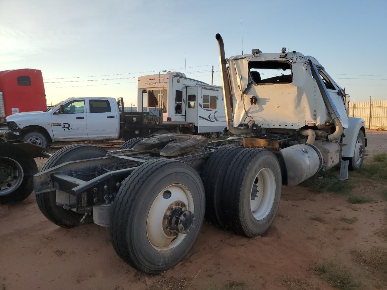 Lot #2989055524 2020 FREIGHTLINER 122SD