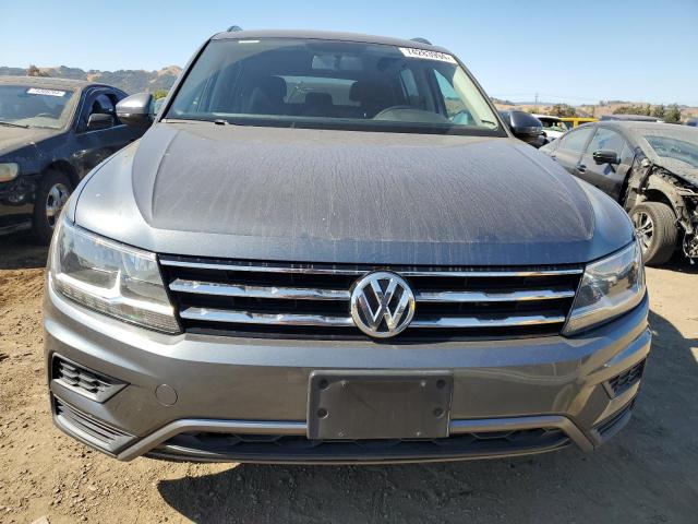 VIN 3VV1B7AX2JM090397 2018 Volkswagen Tiguan, S no.5