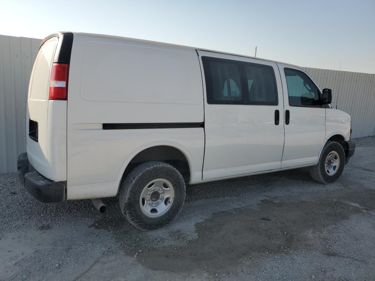 Lot #2895562456 2021 CHEVROLET EXPRESS G2