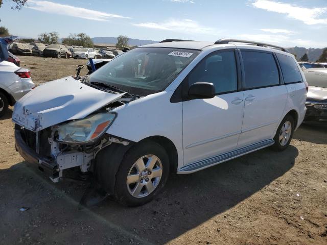 TOYOTA SIENNA CE