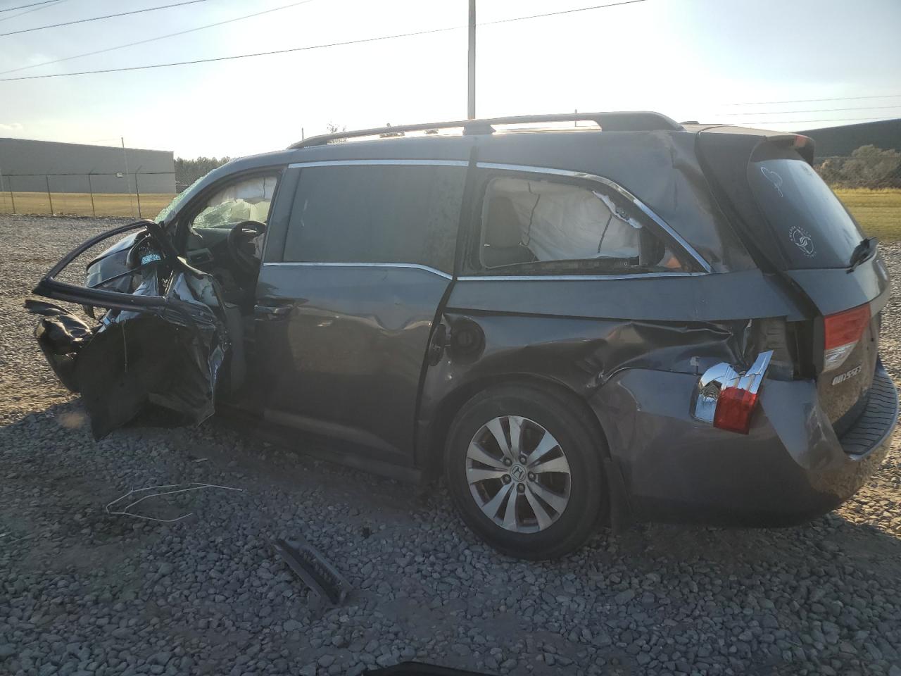 Lot #2952665213 2016 HONDA ODYSSEY SE