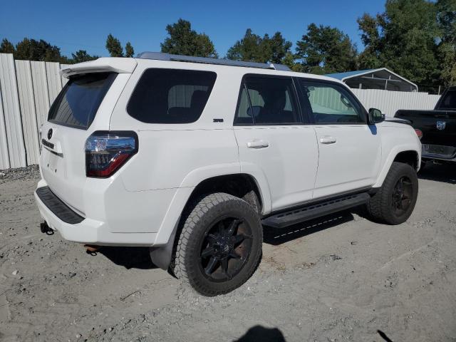 VIN JTEBU5JR5J5496016 2018 Toyota 4runner, Sr5/Sr5... no.3