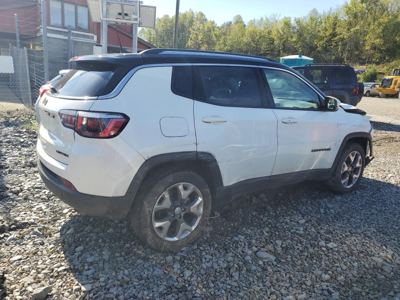 Lot #2991732233 2019 JEEP COMPASS LI