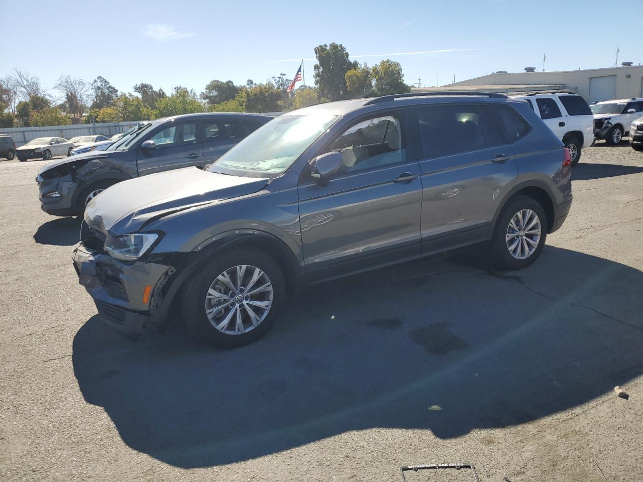  Salvage Volkswagen Tiguan