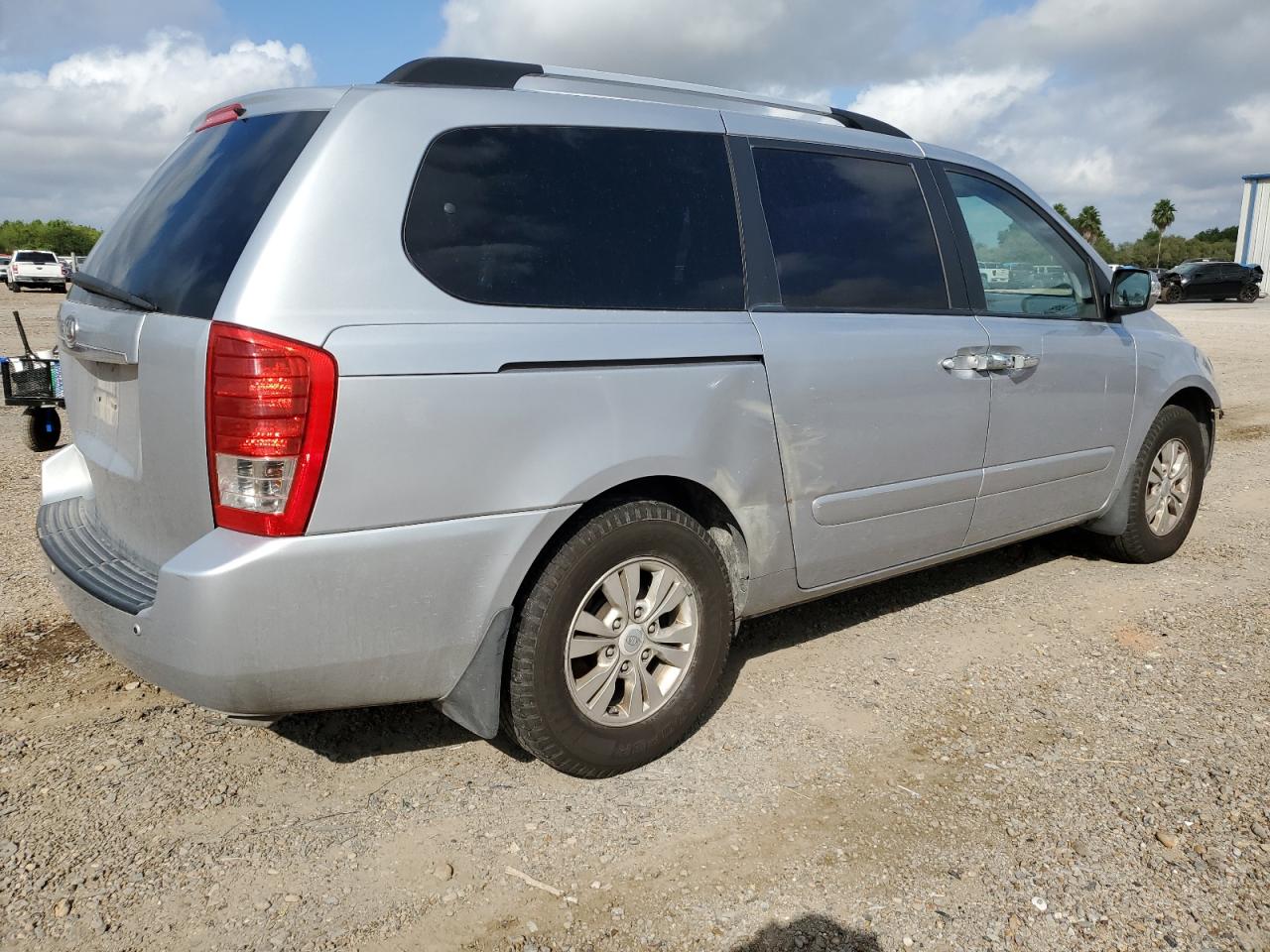 Lot #3021046539 2011 KIA SEDONA LX