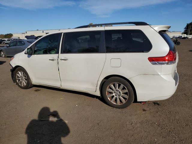 VIN 5TDYK3DC1ES465040 2014 Toyota Sienna, Xle no.2