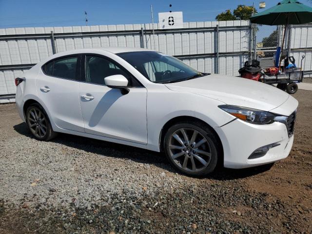 VIN 3MZBN1V37JM253573 2018 Mazda 3, Touring no.4