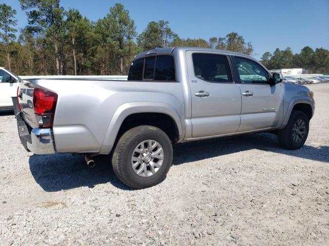 VIN 5TFAX5GN1JX125404 2018 Toyota Tacoma, Double Cab no.3