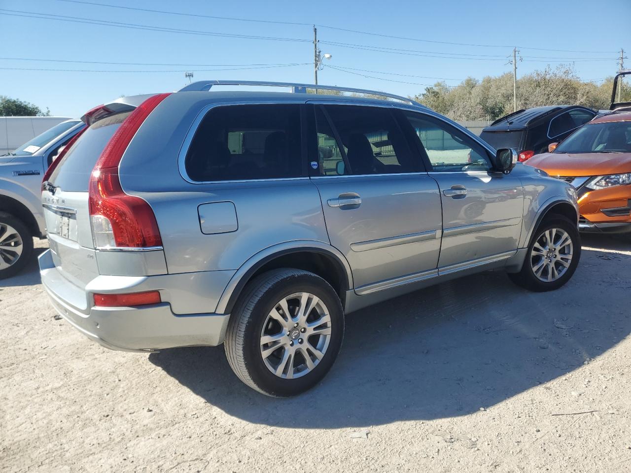 Lot #2921518632 2014 VOLVO XC90 3.2