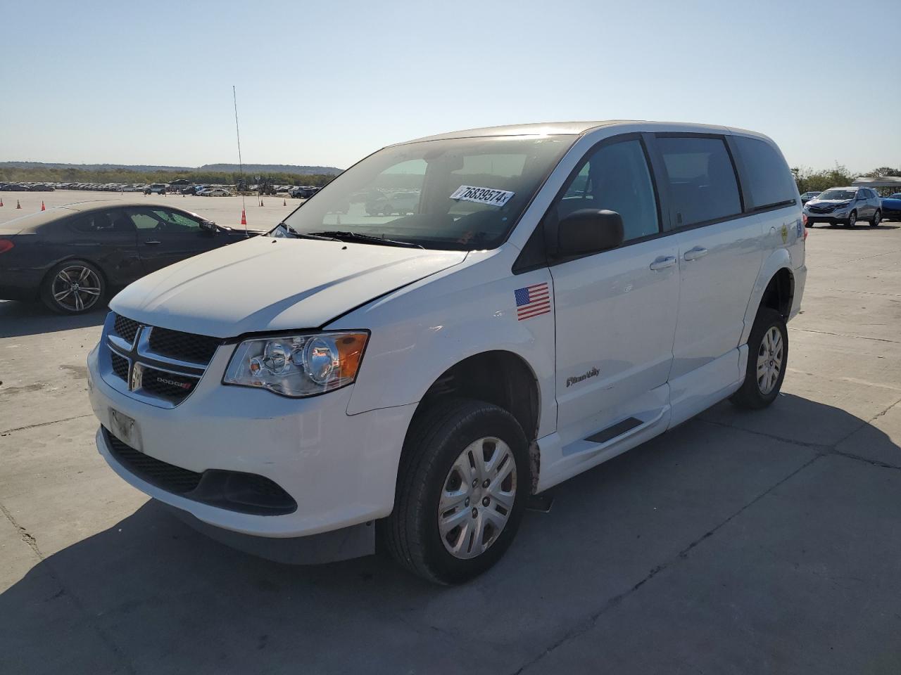 Lot #2940079462 2018 DODGE GRAND CARA