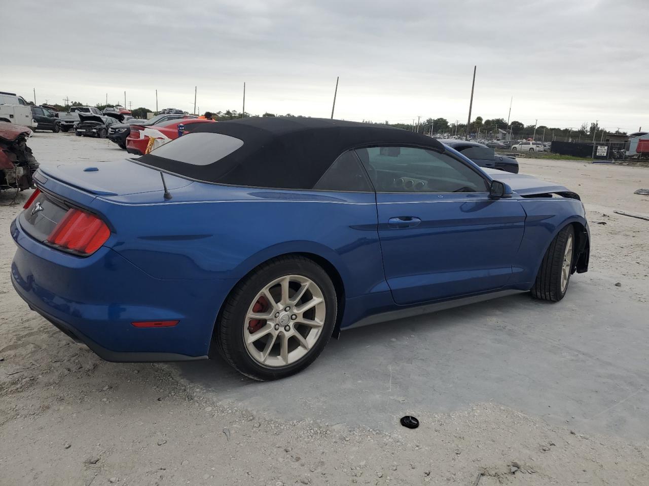 Lot #2994138328 2017 FORD MUSTANG