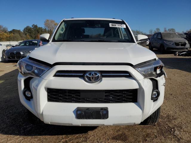 2024 TOYOTA 4RUNNER SR - JTEMU5JR9R6218122