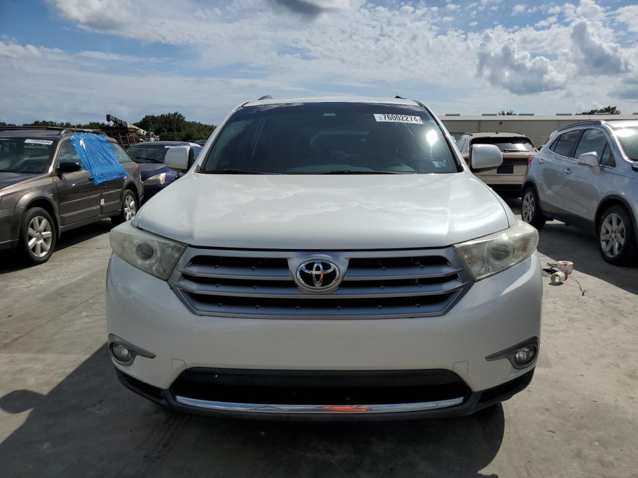 Lot #2909890469 2013 TOYOTA HIGHLANDER