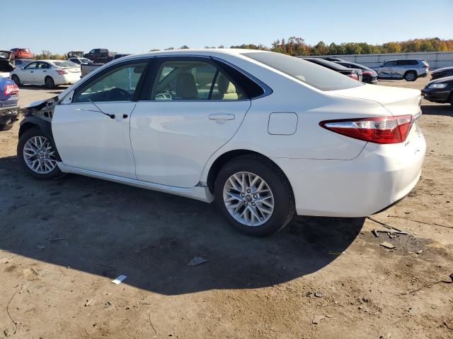 VIN 4T4BF1FK9GR577068 2016 Toyota Camry, LE no.2