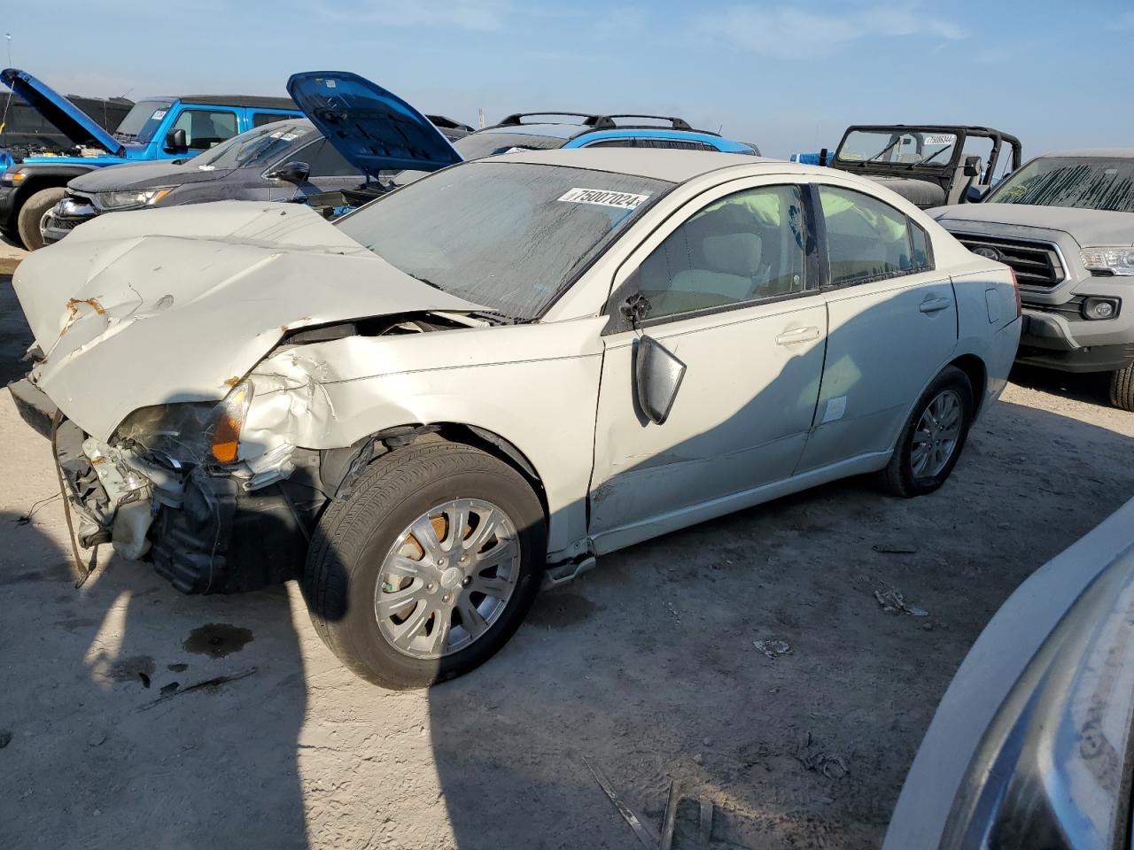  Salvage Mitsubishi Galant