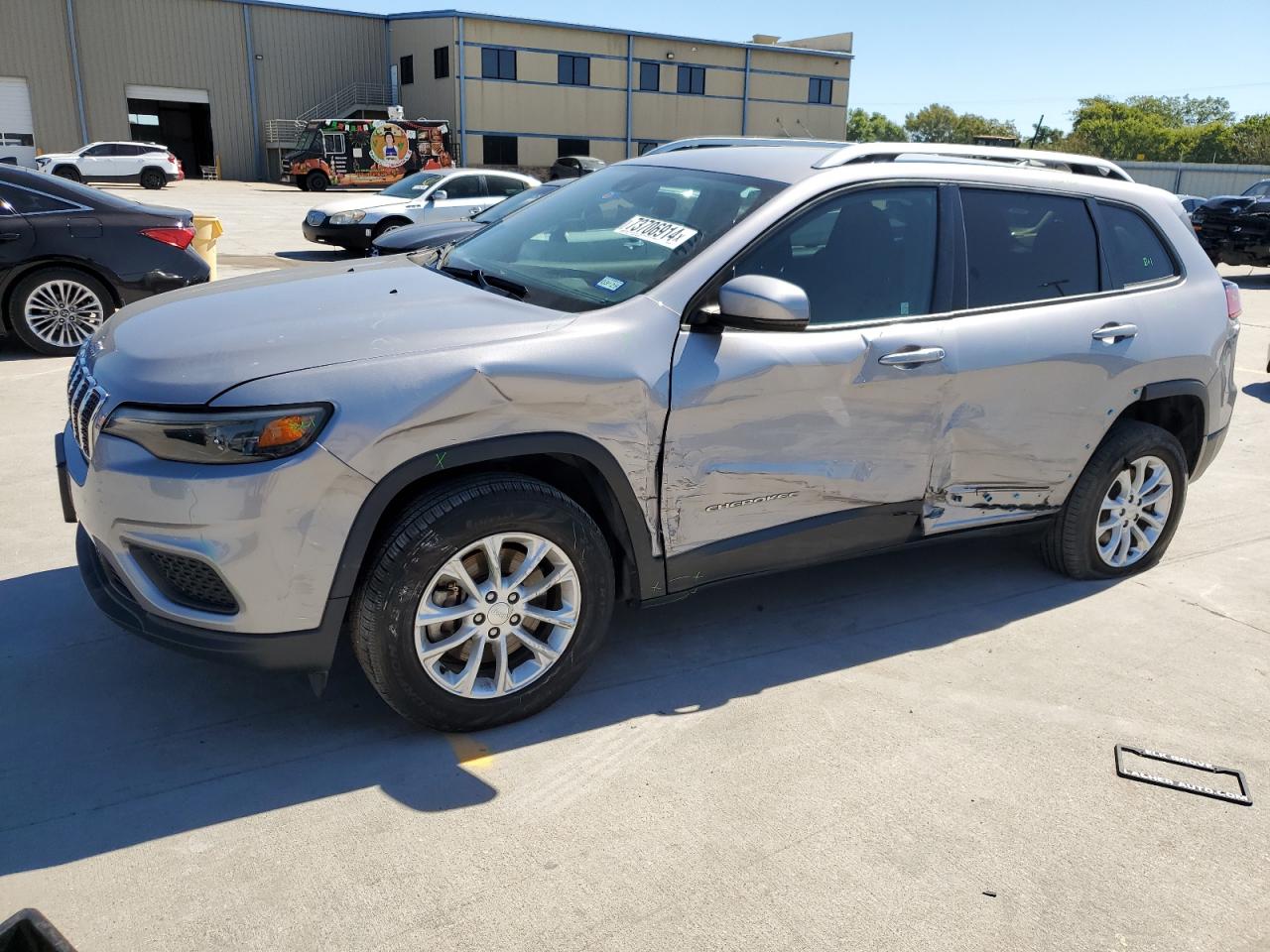  Salvage Jeep Grand Cherokee